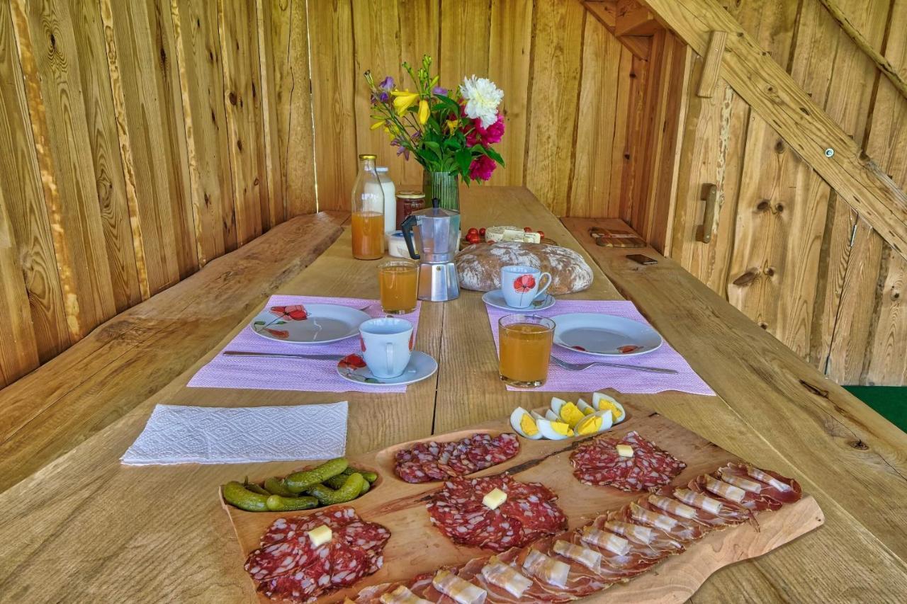 Готель Glamping Brodej Vitanje Екстер'єр фото